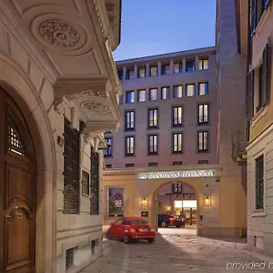 Mandarin Oriental, Отель Милан