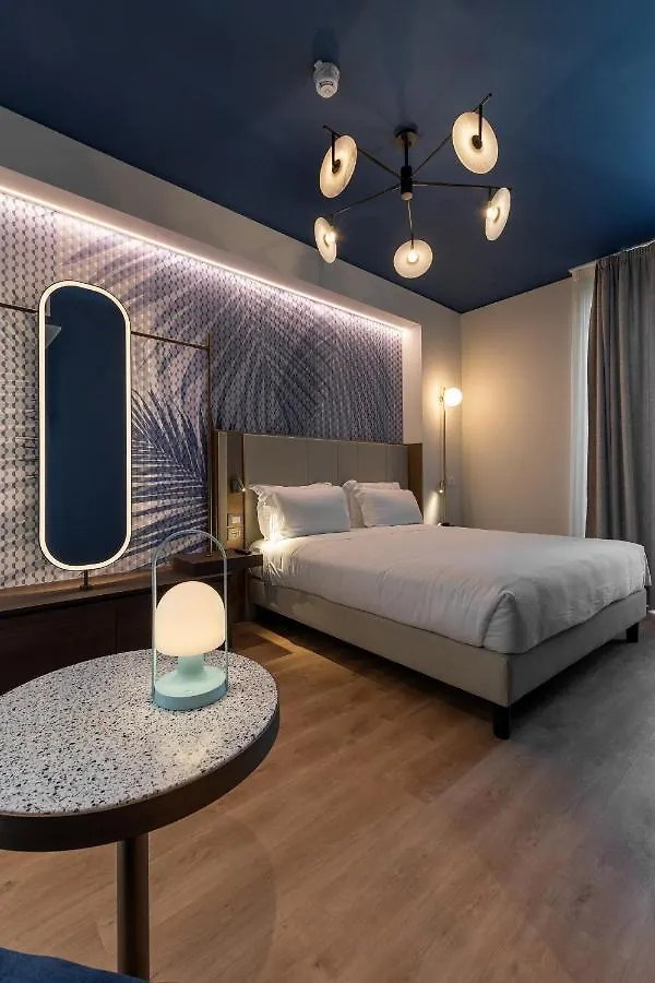 ***  Boutique Hotel Martini 17 Milano Italia